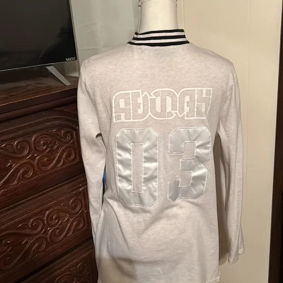Super rare find, Adidas mock turtle beck, side slits, long sleeve. Size Large. - Picture 2 of 7